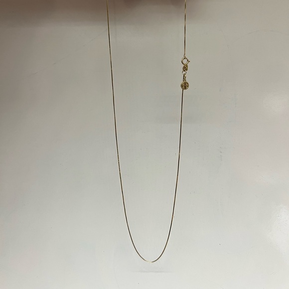 MINI BOX CHAIN NECKLACE - ANINE BING - SOLID 14K YELLOW GOLD + CHARM - Picture 2 of 4